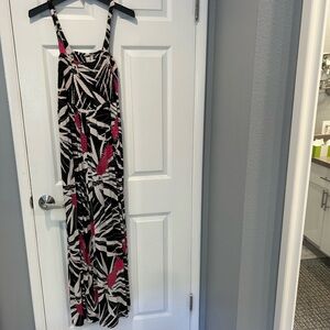 Ava Sky Black and Pink Jumper EUC size M